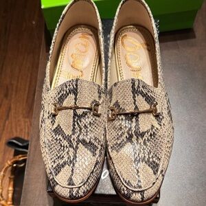 Sam Edelman Beige and Black Snakeskin Loafers